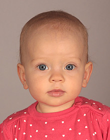 Beispiel für ein biometrisches Passbild Beispiel für ein biometrisches Passbild